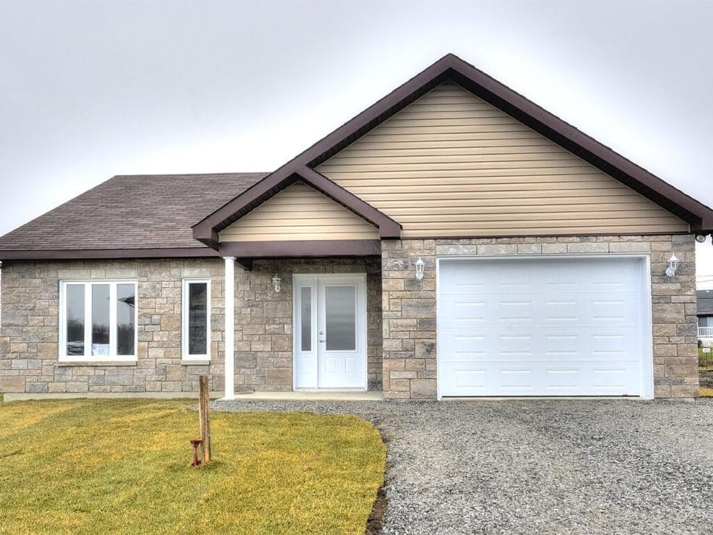 Bungalow built by Solico at 113 rue Guy-Lafleur