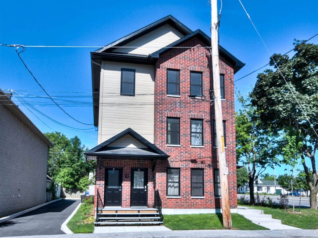 Multi-unit building built by Solico at 91 rue Saint-Henri